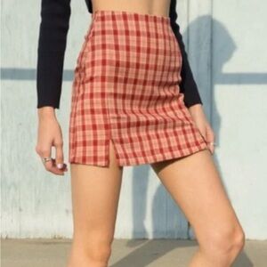 DISCONTINUED brandy melville cara skirt